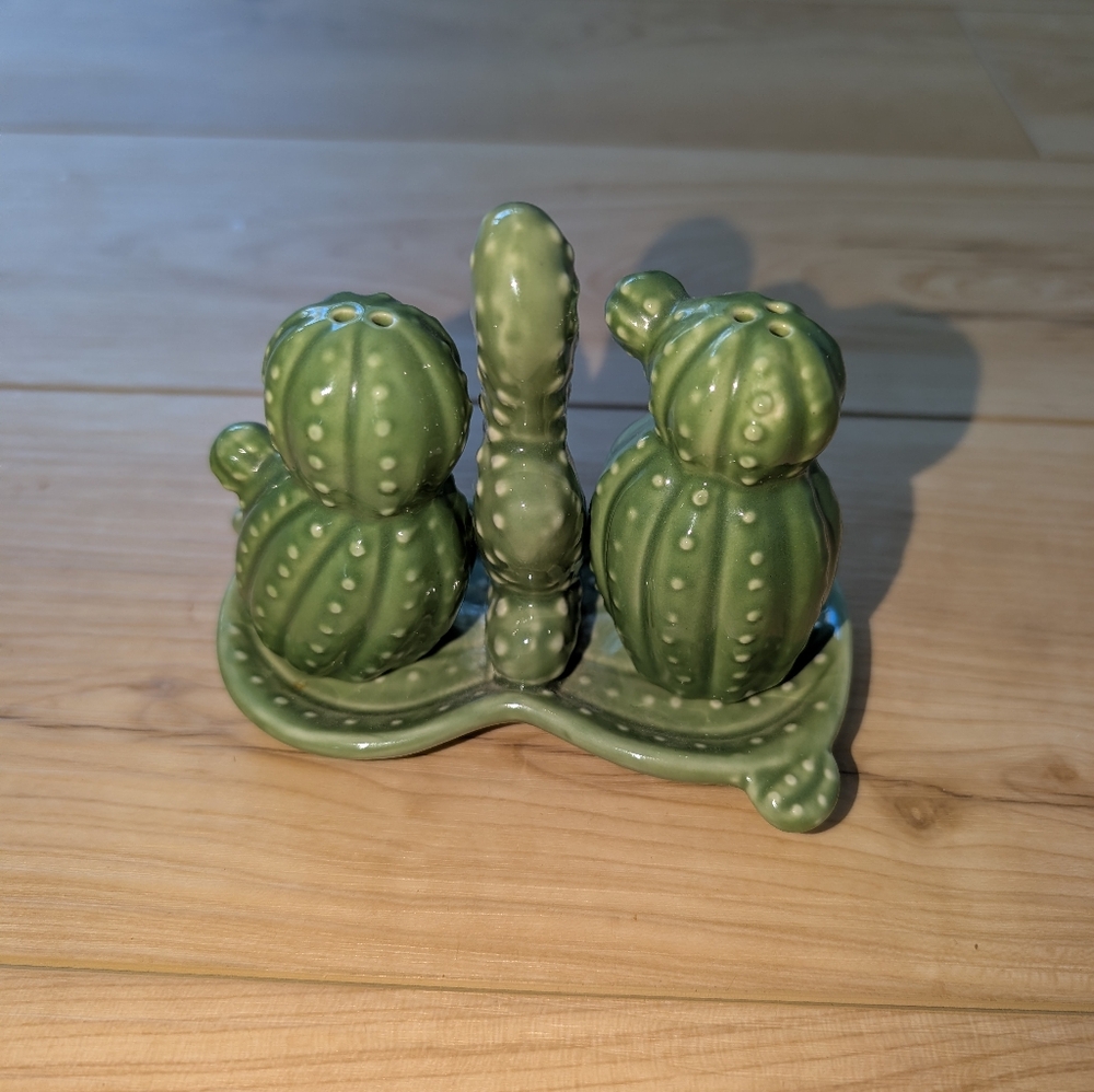 Green Ceramic Cactus Salt and Pepper Shakers